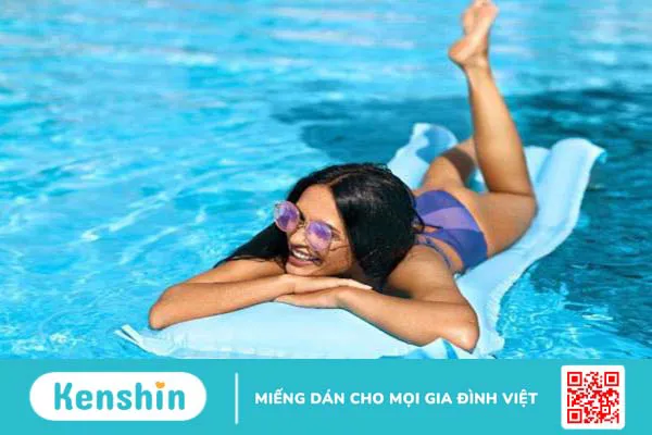 Bị mụn có nên đi bơi không? Các yếu tố ảnh hưởng tới tình trạng nổi mụn khi đi bơi? 2