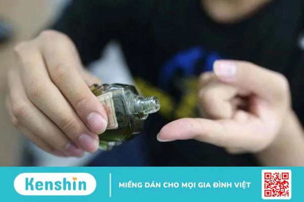 tác dụng của dầu gió trong việc chống say xe