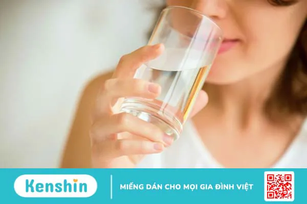 Cách tính lượng nước bạn cần uống mỗi ngày là bao nhiêu 1