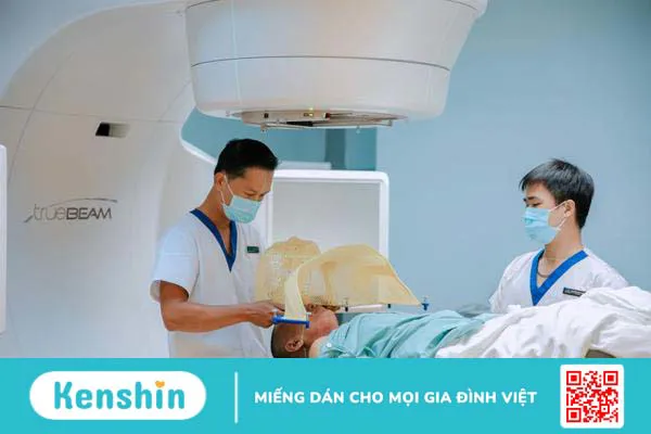 Cắt thanh quản toàn phần trong điều trị ung thư thanh quản