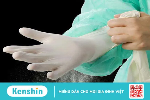 Chàm tổ đỉa lòng bàn chân có nguy hiểm không?