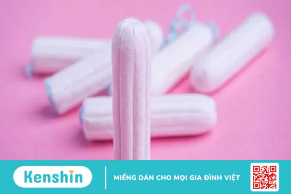 Có nên dùng tampon qua đêm hay không?