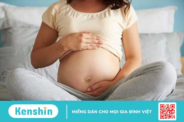 Dấu hiệu em bé đạp nhiều có phải sắp sinh?