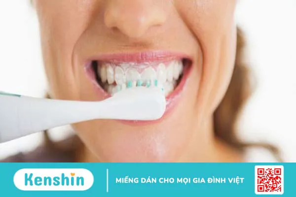 Điểm mặt 8 thói quen sai lầm khiến răng bị ố vàng mà bạn nên biết 1