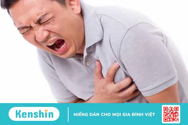 Nếu thấy đau tức ngực thường xuyên, đau tăng khi hít sâu thì F0 cần phải báo ngay cơ sở y tế