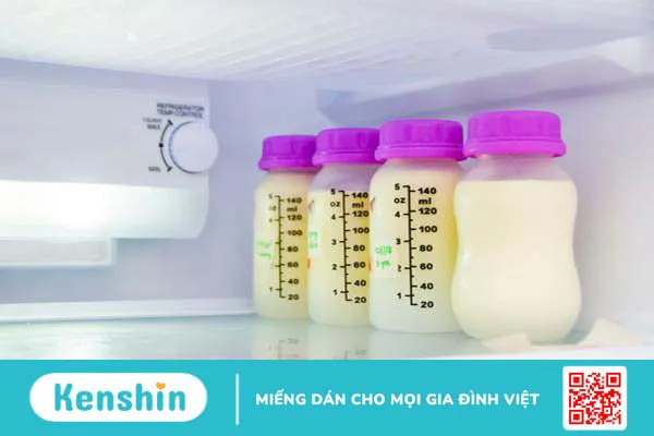 Mẹ bỉm cần biết: Sữa mẹ vắt ra để được bao lâu ở nhiệt độ thường? 2