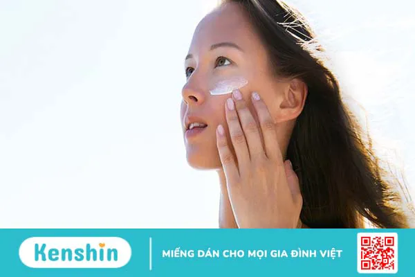 Nên bôi Derma forte bao lâu thì bôi kem chống nắng để đạt hiệu quả sử dụng tốt nhất? 4