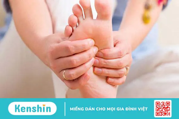 Ngồi lâu bị tê chân là biểu hiện của bệnh gì? Biện pháp cải thiện tê chân hiệu quả 1