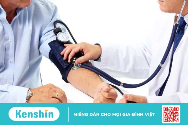 Người bệnh tăng huyết áp nên làm gì vào mùa lạnh để phòng bệnh? 1