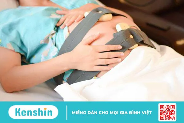 Quy trình thực hiện và ý nghĩa của việc đo monitor trong theo dõi tim thai và cơn gò 4