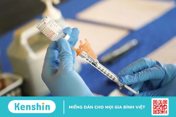 Tiêm vắc xin hết hạn có sao không? Cách xử lý khi lỡ tiêm phải vắc xin hết hạn 3