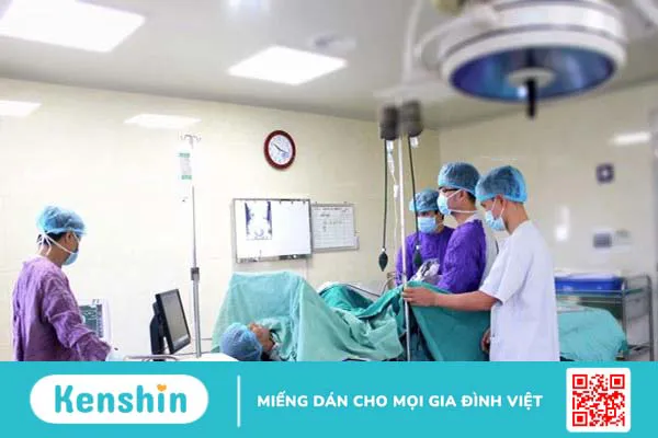 Tán sỏi nội soi ngược dòng được sử dụng rất phổ biến hiện nay đối với những viên sỏi nhỏ dưới 2 cm