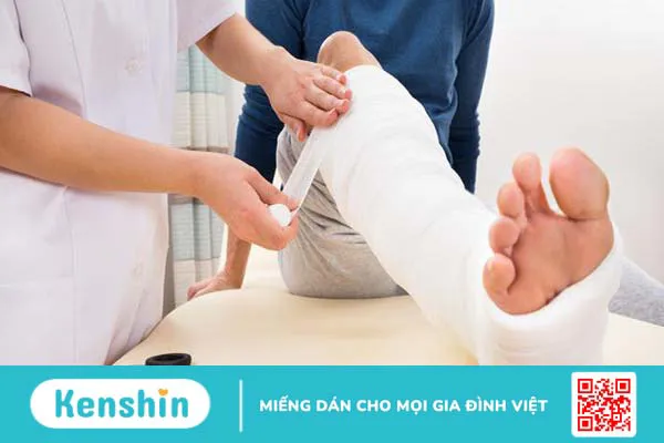 Chi phí phẫu thuật gãy xương cẳng chân có tốn kém không 2