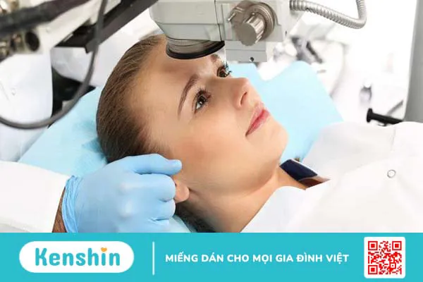 Mắt bị cận nặng nhất là bao nhiêu độ?2