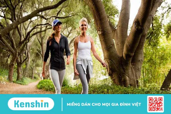 Những lợi ích của liệu pháp đi bộ và nói chuyện có thể bạn chưa biết 3